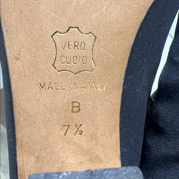 Elegant Black Women's Heels - Picture 8 of 10